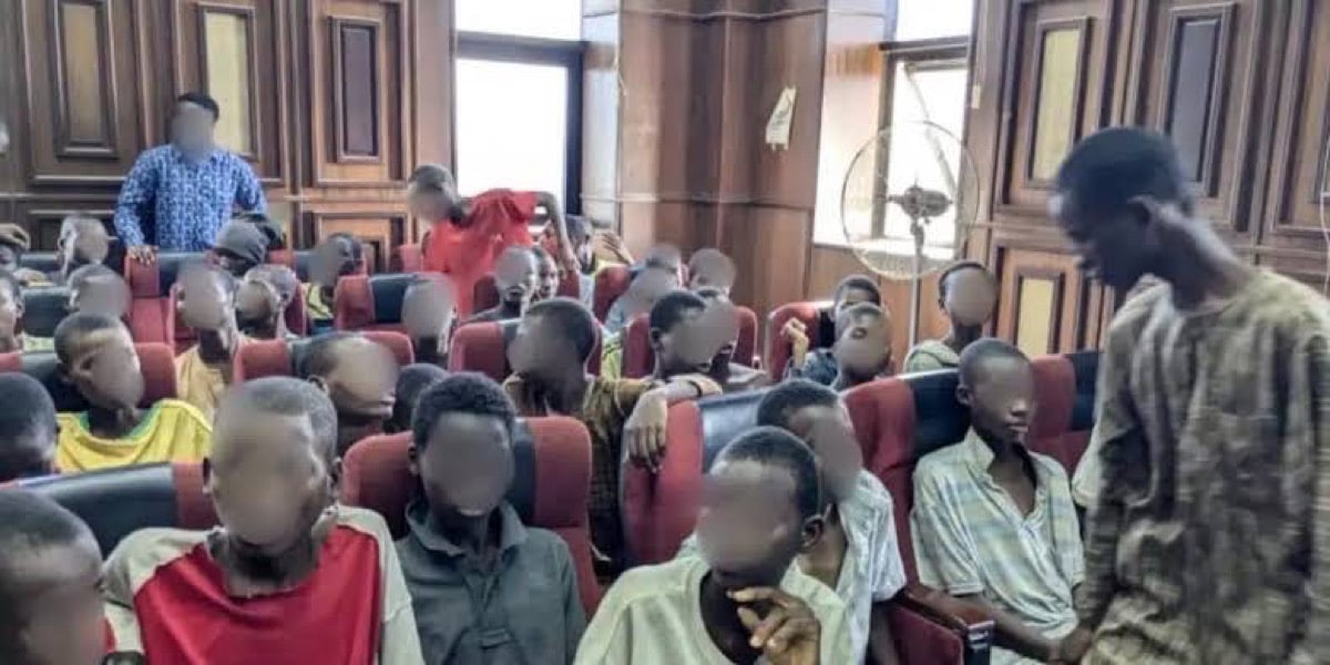 Four children slumps in court during trial