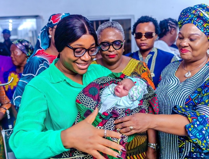 Lucky New Born Gets Special Gifts From Akwa Ibom First Lady-Designate